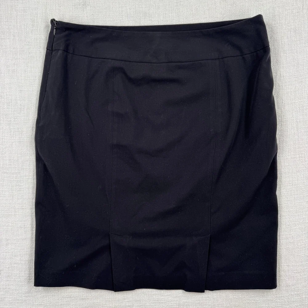 Liz Claiborne liz claiborne